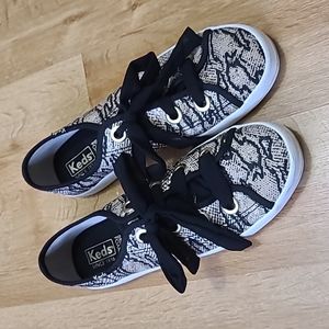 Keds Dream Foam Python print sneakers sz 8